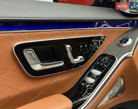 Серый Мерседес С Класс, объемом двигателя 3.98 л и пробегом 20 тыс. км за 120000 $, фото 7 на Automoto.ua