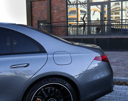 Серый Мерседес С Класс, объемом двигателя 3.98 л и пробегом 19 тыс. км за 315000 $, фото 7 на Automoto.ua