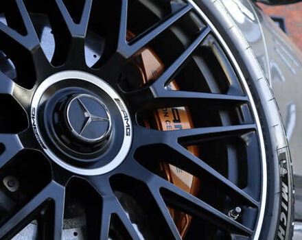 Серый Мерседес С Класс, объемом двигателя 3.98 л и пробегом 19 тыс. км за 315000 $, фото 36 на Automoto.ua