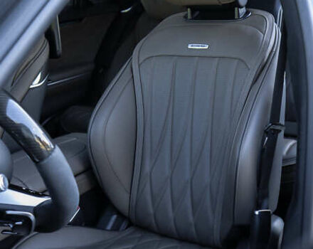 Серый Мерседес С Класс, объемом двигателя 3.98 л и пробегом 19 тыс. км за 315000 $, фото 32 на Automoto.ua