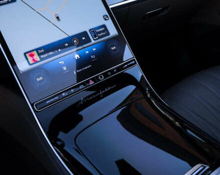 Серый Мерседес С Класс, объемом двигателя 3.98 л и пробегом 19 тыс. км за 315000 $, фото 21 на Automoto.ua