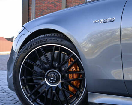 Серый Мерседес С Класс, объемом двигателя 3.98 л и пробегом 19 тыс. км за 315000 $, фото 3 на Automoto.ua