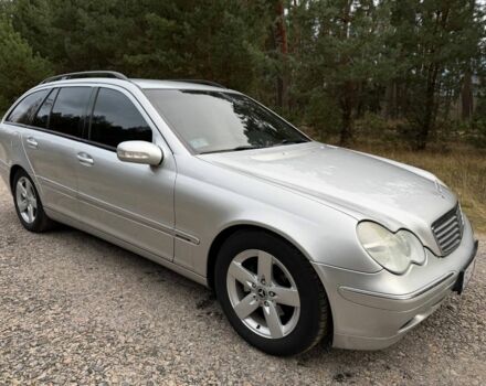 Серый Мерседес С Класс, объемом двигателя 1.8 л и пробегом 227 тыс. км за 4950 $, фото 1 на Automoto.ua