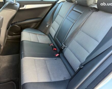 Серый Мерседес С Класс, объемом двигателя 2.2 л и пробегом 250 тыс. км за 9490 $, фото 10 на Automoto.ua