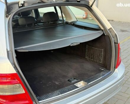 Серый Мерседес С Класс, объемом двигателя 2.2 л и пробегом 250 тыс. км за 9490 $, фото 8 на Automoto.ua