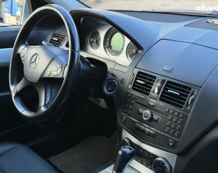 Серый Мерседес С Класс, объемом двигателя 2.2 л и пробегом 250 тыс. км за 9490 $, фото 16 на Automoto.ua