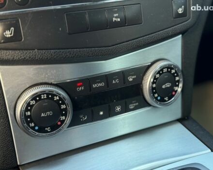 Серый Мерседес С Класс, объемом двигателя 2.2 л и пробегом 250 тыс. км за 9490 $, фото 27 на Automoto.ua