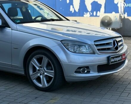 Серый Мерседес С Класс, объемом двигателя 2.2 л и пробегом 250 тыс. км за 9490 $, фото 3 на Automoto.ua