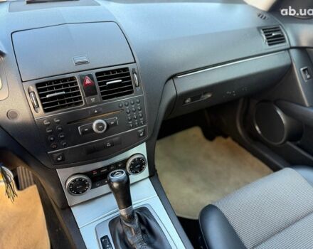 Серый Мерседес С Класс, объемом двигателя 2.2 л и пробегом 250 тыс. км за 9490 $, фото 31 на Automoto.ua