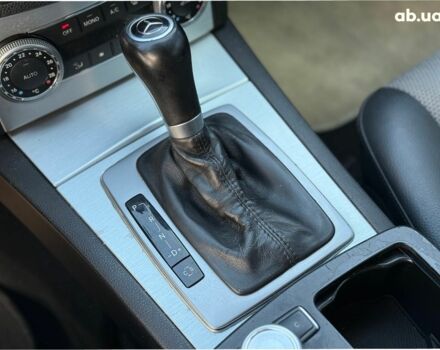 Серый Мерседес С Класс, объемом двигателя 2.2 л и пробегом 250 тыс. км за 9490 $, фото 26 на Automoto.ua