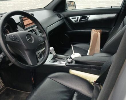 Сірий Мерседес С Клас, об'ємом двигуна 3 л та пробігом 250 тис. км за 6300 $, фото 3 на Automoto.ua