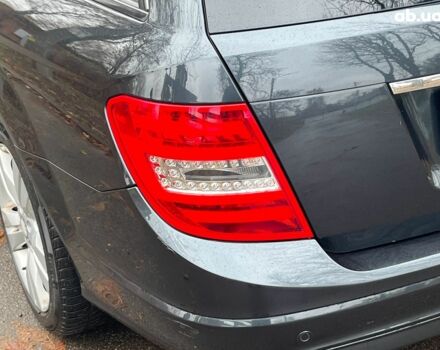 Серый Мерседес С Класс, объемом двигателя 2.2 л и пробегом 208 тыс. км за 12890 $, фото 9 на Automoto.ua