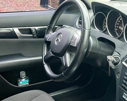 Серый Мерседес С Класс, объемом двигателя 2.2 л и пробегом 208 тыс. км за 12890 $, фото 20 на Automoto.ua
