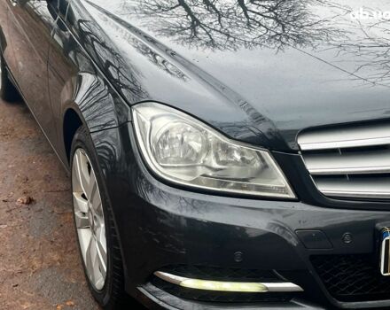 Серый Мерседес С Класс, объемом двигателя 2.2 л и пробегом 208 тыс. км за 12890 $, фото 3 на Automoto.ua