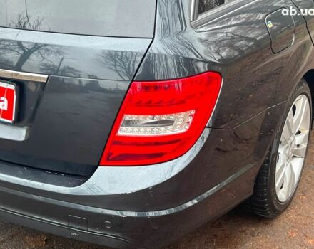Серый Мерседес С Класс, объемом двигателя 2.2 л и пробегом 208 тыс. км за 12890 $, фото 11 на Automoto.ua