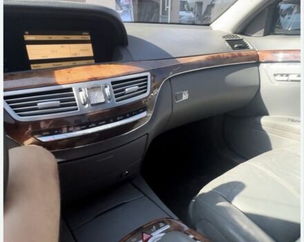 Сірий Мерседес С Клас, об'ємом двигуна 0 л та пробігом 380 тис. км за 6400 $, фото 1 на Automoto.ua