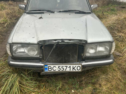 Сірий Мерседес С Клас, об'ємом двигуна 1.97 л та пробігом 300 тис. км за 750 $, фото 1 на Automoto.ua