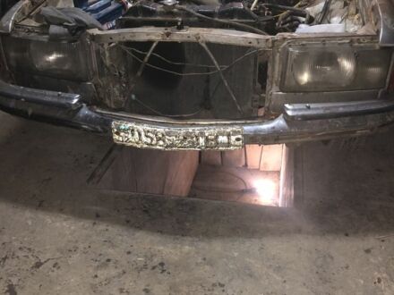 Серый Мерседес С Класс, объемом двигателя 2.4 л и пробегом 200 тыс. км за 700 $, фото 1 на Automoto.ua