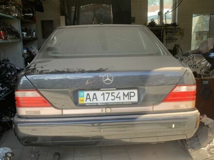 Серый Мерседес С Класс, объемом двигателя 5 л и пробегом 1000 тыс. км за 15000 $, фото 1 на Automoto.ua