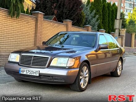 Серый Мерседес С Класс, объемом двигателя 3.2 л и пробегом 400 тыс. км за 4999 $, фото 1 на Automoto.ua
