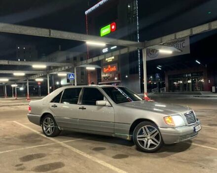 Серый Мерседес С Класс, объемом двигателя 4.2 л и пробегом 196 тыс. км за 8000 $, фото 1 на Automoto.ua