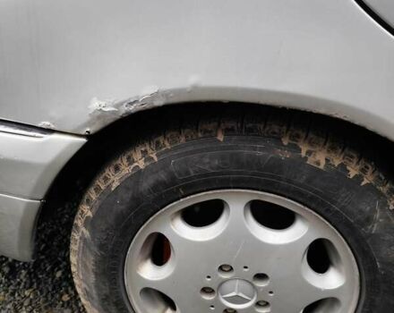 Серый Мерседес С Класс, объемом двигателя 3 л и пробегом 389 тыс. км за 6500 $, фото 1 на Automoto.ua