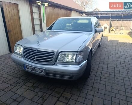 Серый Мерседес С Класс, объемом двигателя 5 л и пробегом 545 тыс. км за 5999 $, фото 1 на Automoto.ua