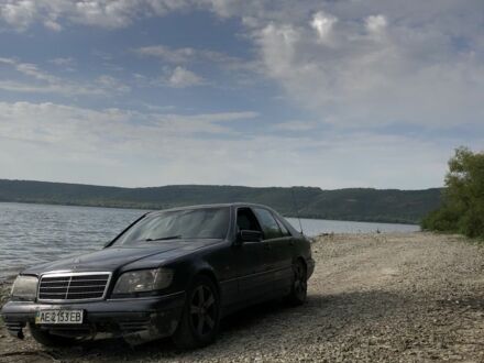 Сірий Мерседес С Клас, об'ємом двигуна 0 л та пробігом 900 тис. км за 1500 $, фото 1 на Automoto.ua