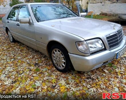 Серый Мерседес С Класс, объемом двигателя 3.2 л и пробегом 407 тыс. км за 3500 $, фото 1 на Automoto.ua