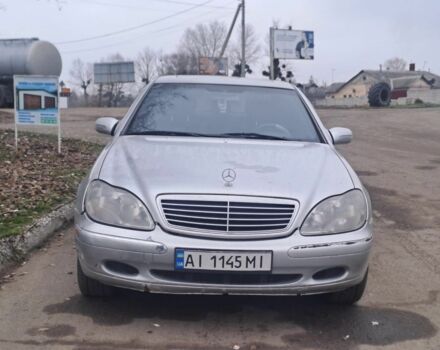 Серый Мерседес С Класс, объемом двигателя 4.3 л и пробегом 200 тыс. км за 3300 $, фото 1 на Automoto.ua