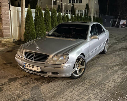 Сірий Мерседес С Клас, об'ємом двигуна 3.2 л та пробігом 348 тис. км за 3500 $, фото 1 на Automoto.ua
