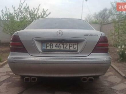 Сірий Мерседес С Клас, об'ємом двигуна 3.2 л та пробігом 300 тис. км за 1500 $, фото 1 на Automoto.ua