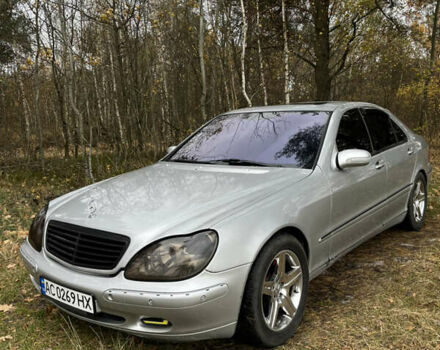 Сірий Мерседес С Клас, об'ємом двигуна 4.3 л та пробігом 373 тис. км за 4450 $, фото 1 на Automoto.ua