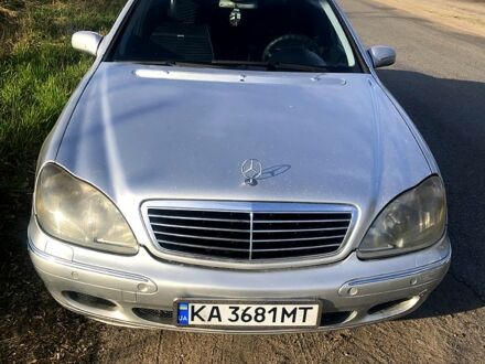 Сірий Мерседес С Клас, об'ємом двигуна 3.2 л та пробігом 280 тис. км за 5500 $, фото 1 на Automoto.ua