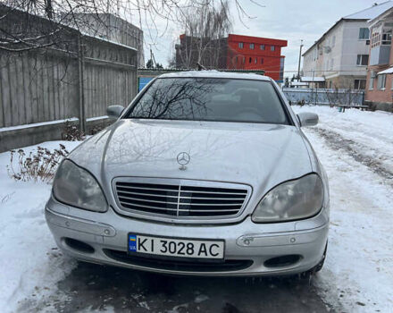 Серый Мерседес С Класс, объемом двигателя 6 л и пробегом 222 тыс. км за 5000 $, фото 1 на Automoto.ua