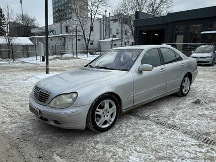 Серый Мерседес С Класс, объемом двигателя 3.2 л и пробегом 320 тыс. км за 4200 $, фото 1 на Automoto.ua