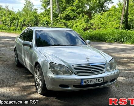 Сірий Мерседес С Клас, об'ємом двигуна 3.2 л та пробігом 400 тис. км за 6500 $, фото 1 на Automoto.ua