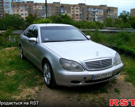 Серый Мерседес С Класс, объемом двигателя 3.2 л и пробегом 340 тыс. км за 6700 $, фото 1 на Automoto.ua
