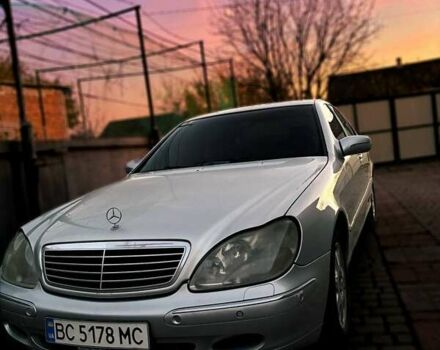 Серый Мерседес С Класс, объемом двигателя 3.2 л и пробегом 400 тыс. км за 4900 $, фото 1 на Automoto.ua