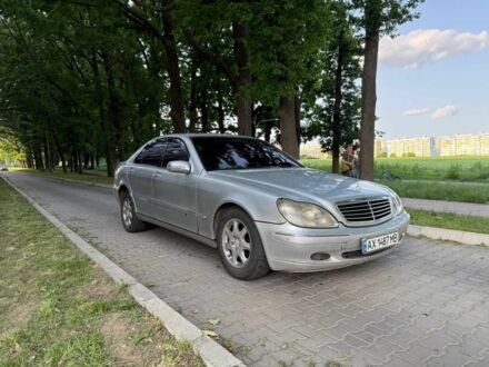 Мерседес С Класс 2000 в Полтаве на Automoto.ua Серый Мерседес С Класс, объемом двигателя 3.2 л и пробегом 400 тыс. км за 3999 $, фото 1 на Automoto.ua