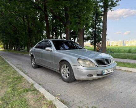 Сірий Мерседес С Клас, об'ємом двигуна 3.2 л та пробігом 400 тис. км за 3999 $, фото 1 на Automoto.ua