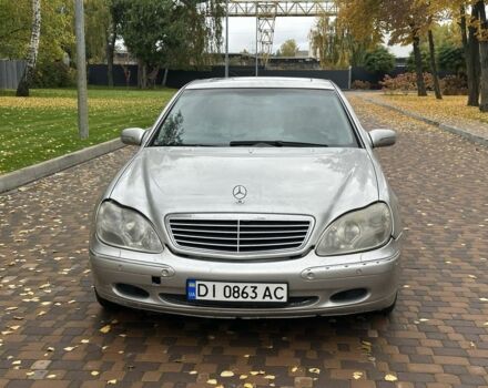 Серый Мерседес С Класс, объемом двигателя 3.2 л и пробегом 500 тыс. км за 2950 $, фото 1 на Automoto.ua