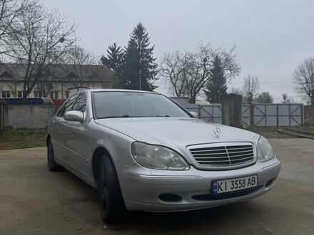 Серый Мерседес С Класс, объемом двигателя 3.2 л и пробегом 465 тыс. км за 5300 $, фото 1 на Automoto.ua