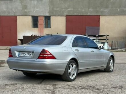 Серый Мерседес С Класс, объемом двигателя 3.2 л и пробегом 380 тыс. км за 6500 $, фото 1 на Automoto.ua