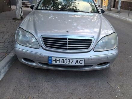 Серый Мерседес С Класс, объемом двигателя 3.22 л и пробегом 320 тыс. км за 5300 $, фото 1 на Automoto.ua