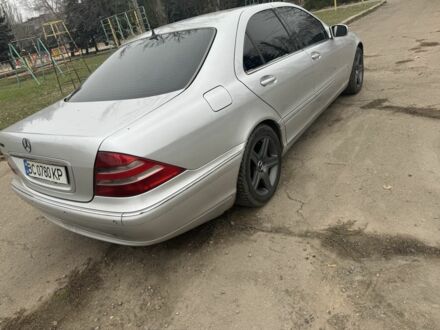 Мерседес С Класс 2001 в Львове на Automoto.ua Серый Мерседес С Класс, объемом двигателя 3.2 л и пробегом 317 тыс. км за 7300 $, фото 1 на Automoto.ua