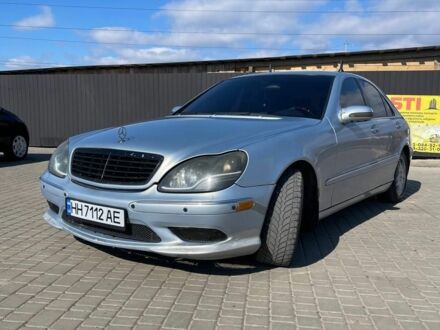 Серый Мерседес С Класс, объемом двигателя 4 л и пробегом 407 тыс. км за 5500 $, фото 1 на Automoto.ua