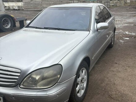 Сірий Мерседес С Клас, об'ємом двигуна 3.22 л та пробігом 460 тис. км за 3900 $, фото 1 на Automoto.ua