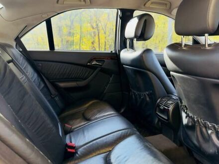 Серый Мерседес С Класс, объемом двигателя 3.2 л и пробегом 363 тыс. км за 6800 $, фото 1 на Automoto.ua