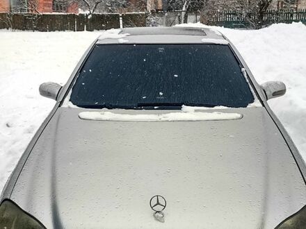 Сірий Мерседес С Клас, об'ємом двигуна 3.2 л та пробігом 400 тис. км за 5200 $, фото 1 на Automoto.ua